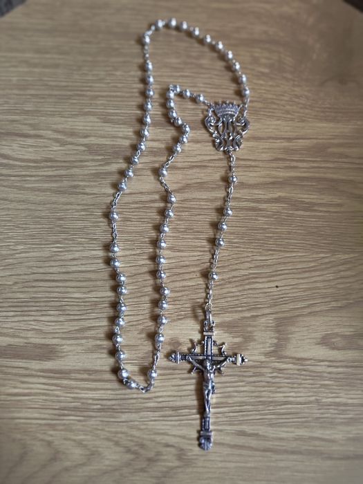 Rozar argint lucrat manual.