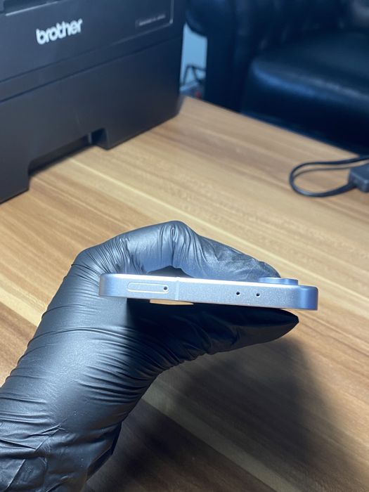 Samsung Galaxy S24 FE• 128 GB • Blue