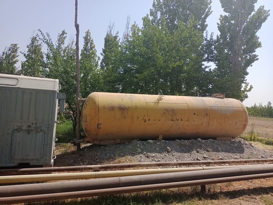 Цистерна ёмкость сотилади