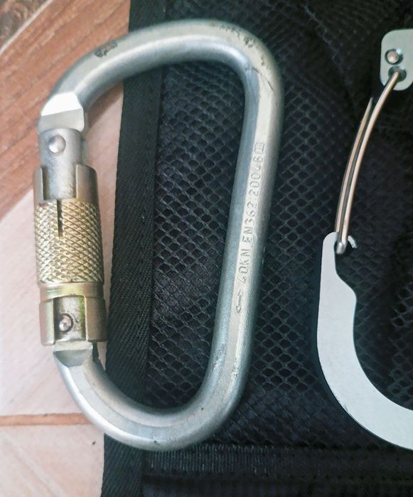 Alpinism utilitar, arborist, speed-line kit,carabiniere.