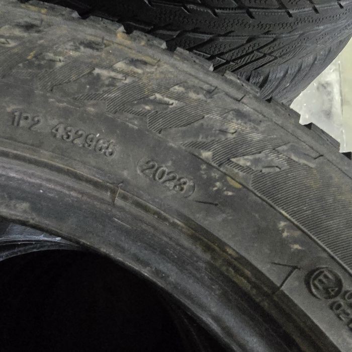 2x 215/55/16 M+S NOKIAN 2023 Stare excelentă