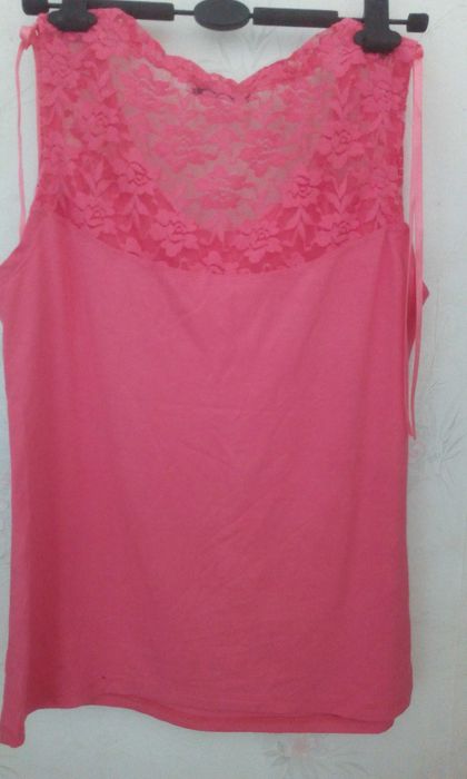 Нарядная трикотажная майка