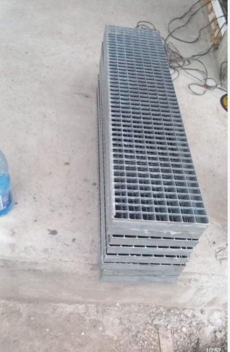 Trepte zincate galvanizate