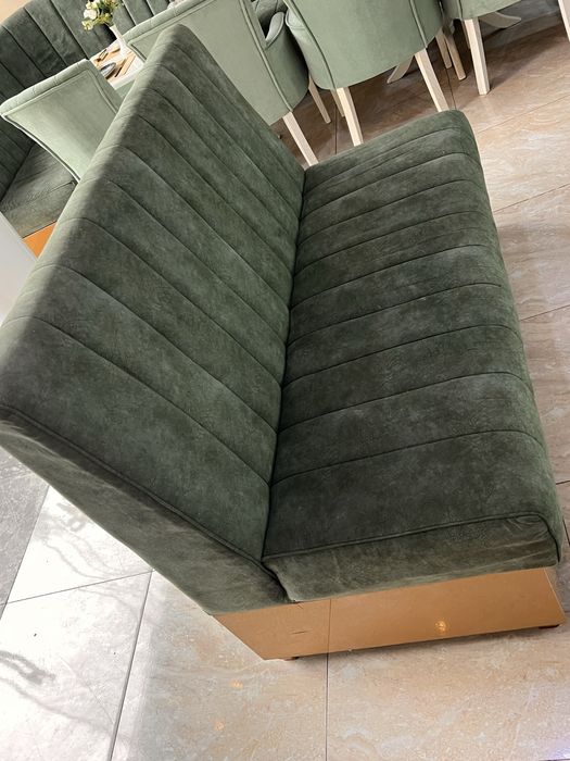 Divan juda yaxshi xolatda!!