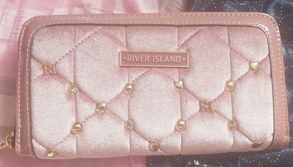 Нов портфейл River Island – стилен розов