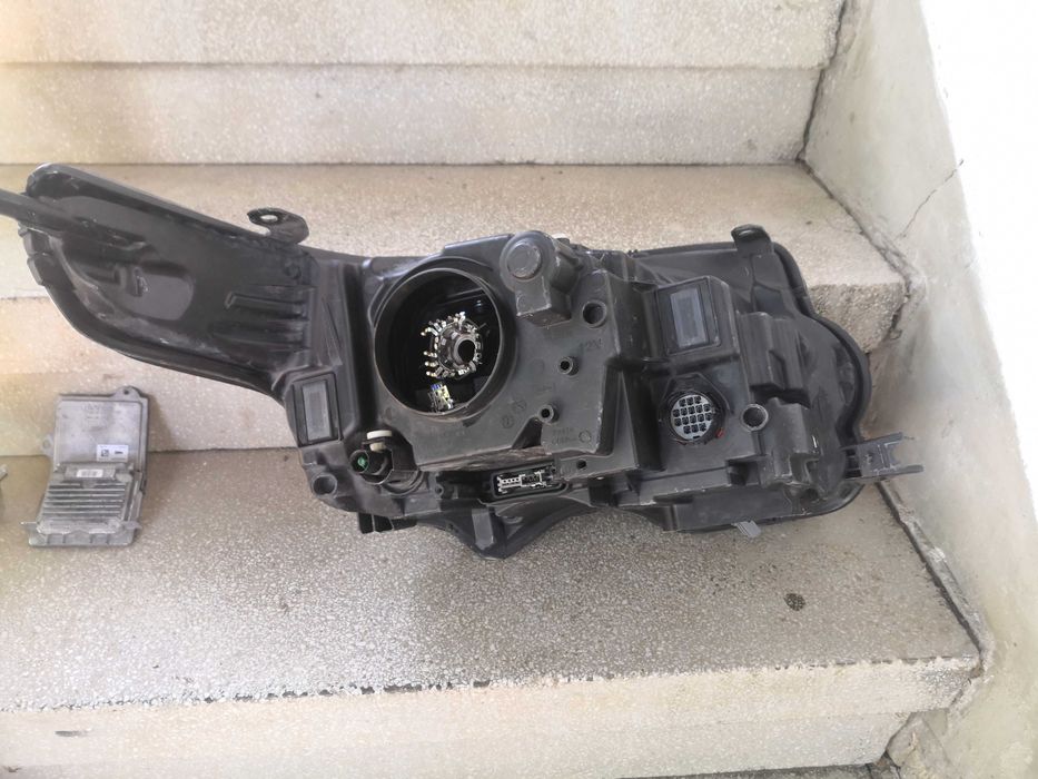 Фар Land Rover Range Rover L405 LED Bi-Xenon Ляв