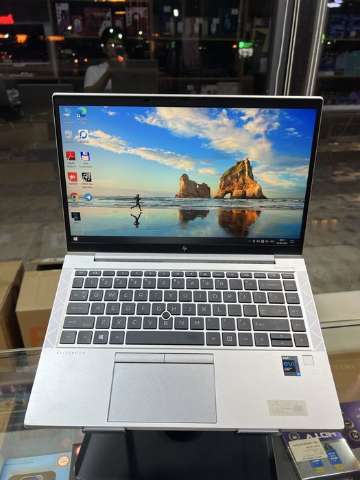 HP Laptop Intel core i5 1135G7, 11-Avlod