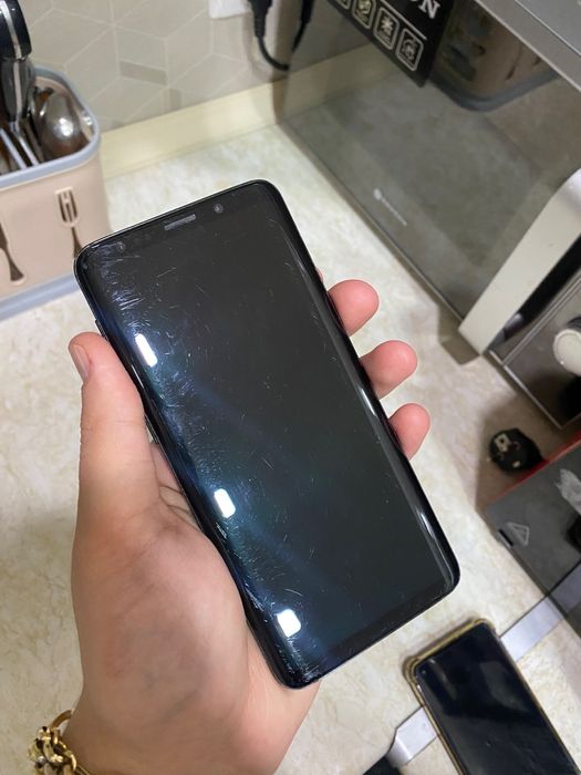 Самсунг S9 64 гб