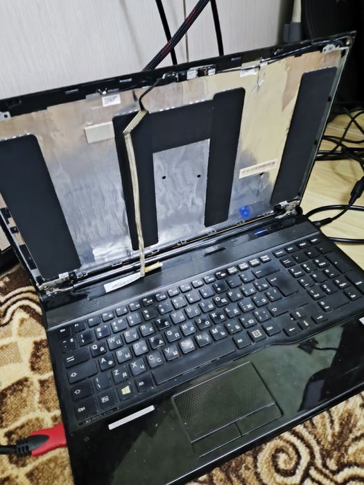Ноутбук i5 /4озу/ 160 hdd нет матрицы