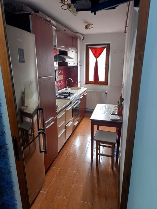 Proprietar vand apartament 2 camere – zonă liniștită