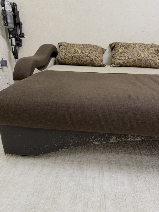 Продам диван б/у