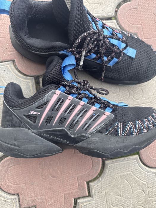 Кроссовки мужские 41 размер