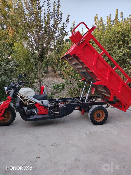 Motoroller Lochin R 6. Maorifi 320 lik injektr. Yangi holatda.