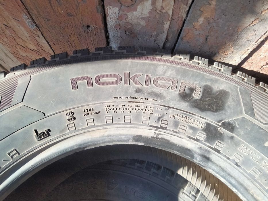 Резина нокиан шипованая.