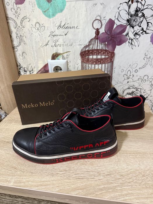 Продам мужские туфли