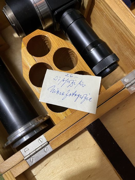 Dispozitiv de microfotografie Carl Zeiss pentru film
