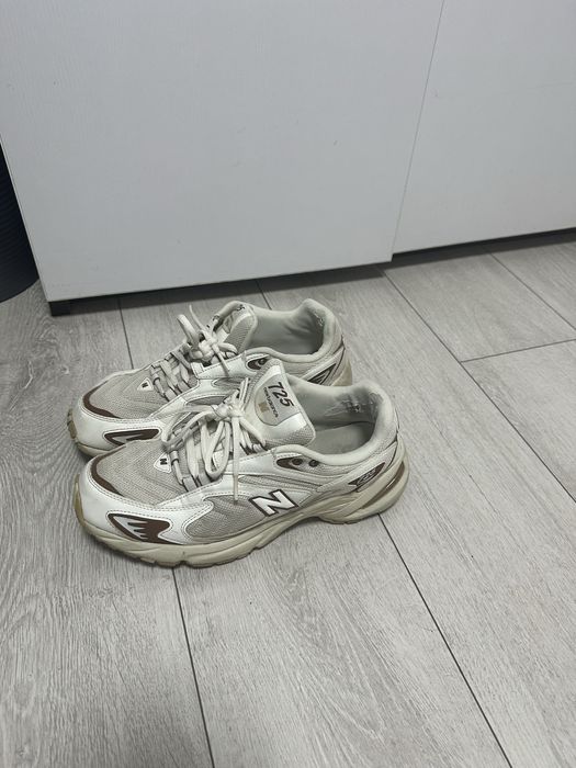 New Balance 725