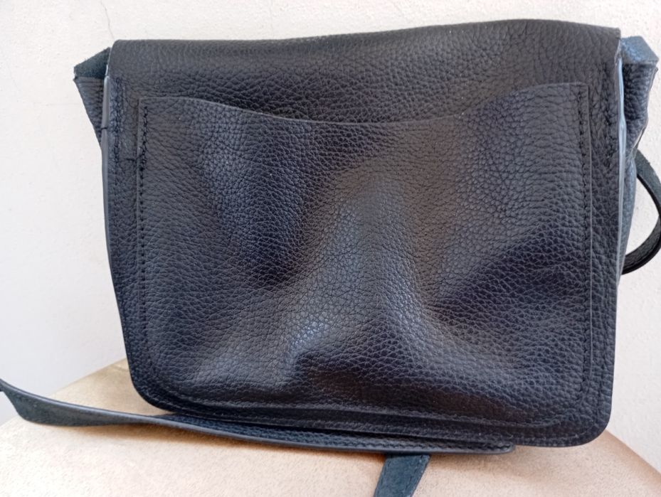 Нова Бутикова дамска чанта естествена кожа