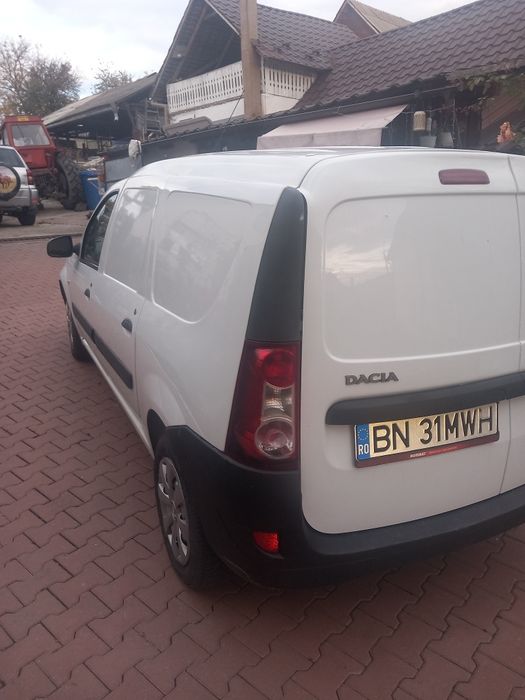 Vând autoutilitară