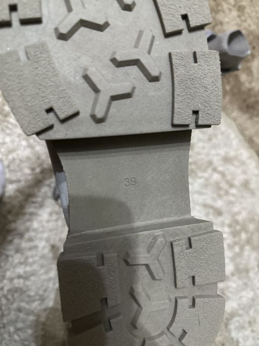 Продам ботинки зимние (Италия)