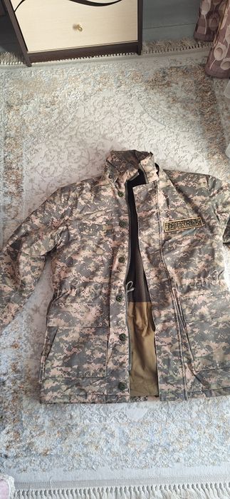 Продам бушлат с шапкой