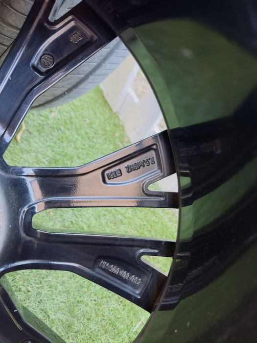 Оригинални джанти GTI .  19 цола.