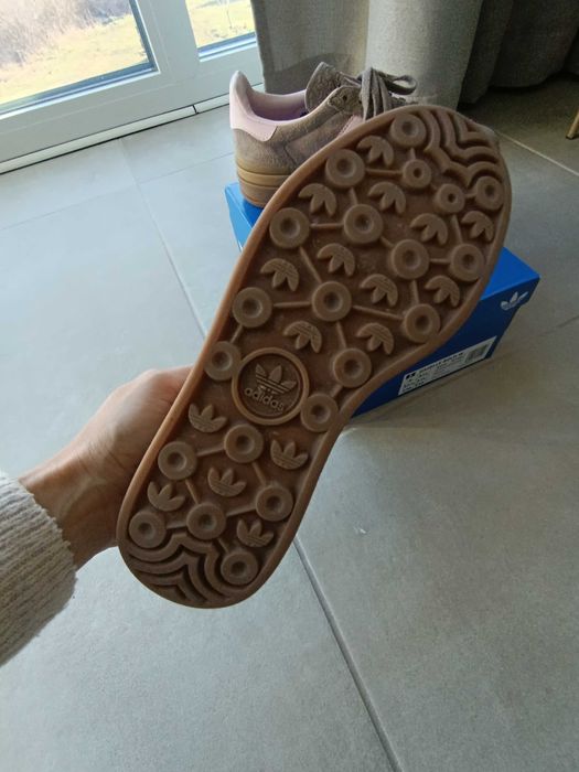 Маратонки Адидас Adidas Gazelle 37 1/3 като нови!