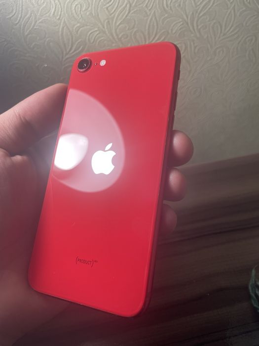 Продам айфон се iphone se