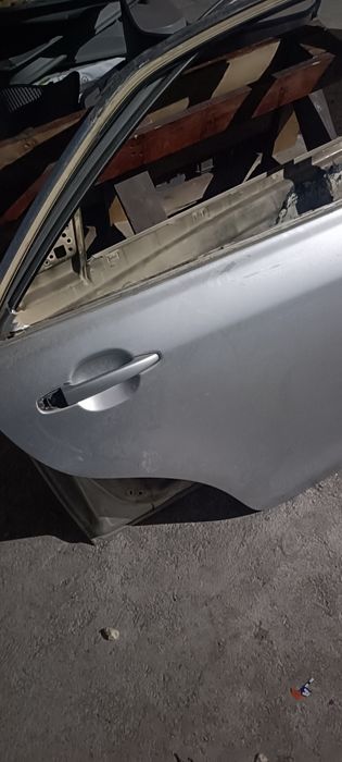 Есіктер сатылады..