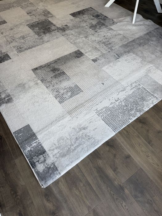 Стильный ковер для зала