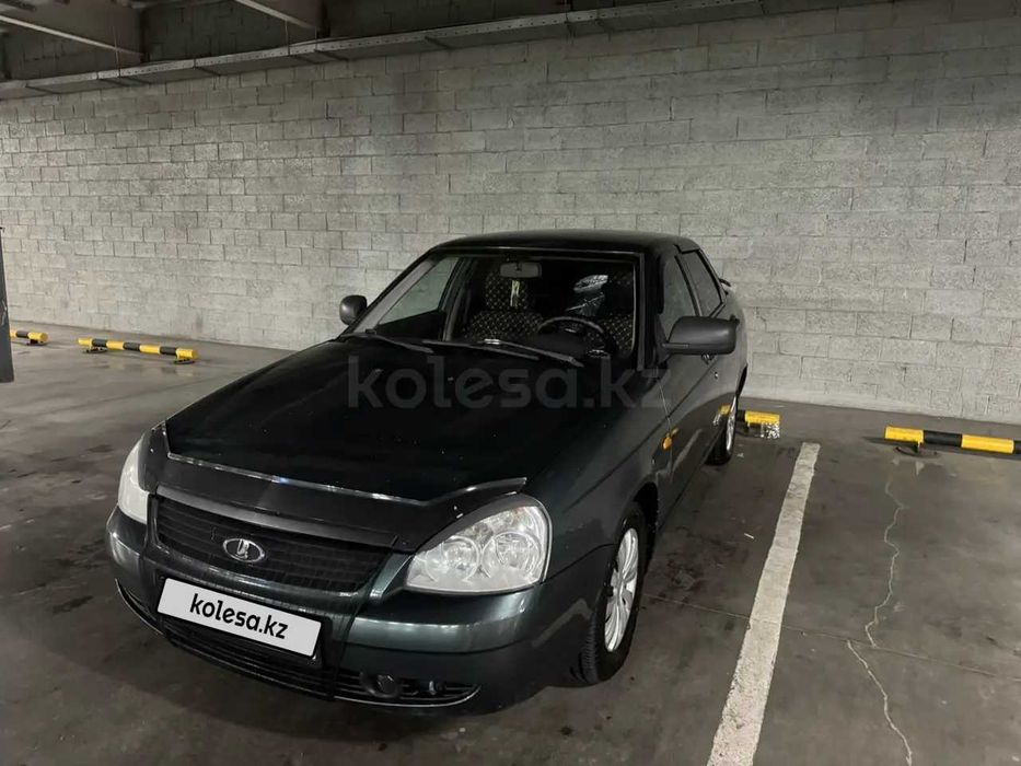 Продаю Lada Priora 2011 года.