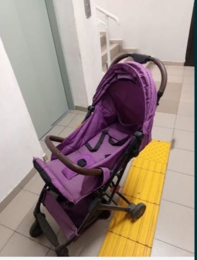Коляска в хорошем состояний