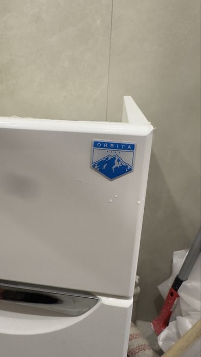 ПРОДАМ ТУМБУ в подарок ванный смеситель.