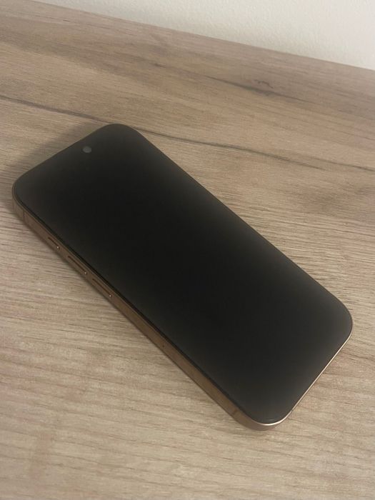 De vanzare iphone 16 pro gold 256 GB