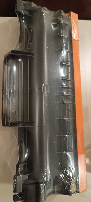 Чисто нова тонер касета