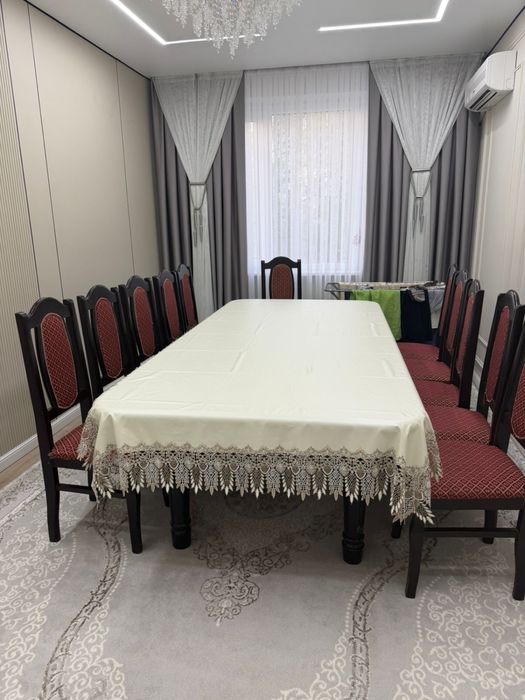 стол и стулья б/у