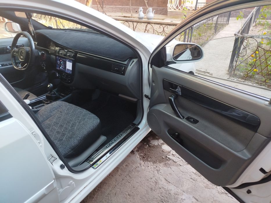 Ласетти сотилади