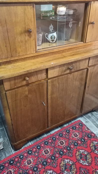 Продается антикварная Сталинская мебель читая дерево в отличном состоя