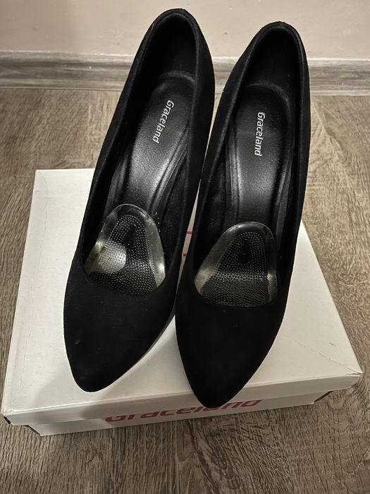 Черни токчета 40 номер