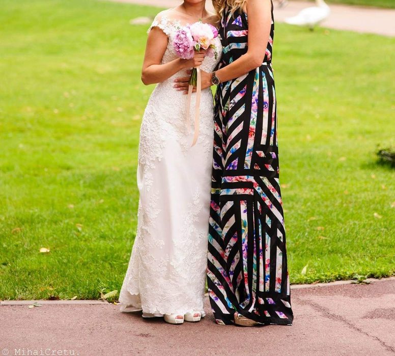 Vand rochie de mireasa tip sirena