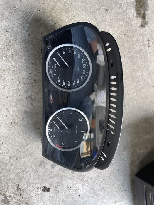 Ceasuri bord BMW e60 e61 e63 e64 cutie automata / kilometraj diesel
