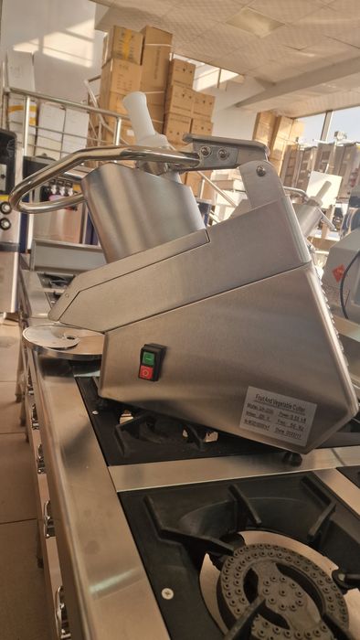 Овощерезка профессиональный Робокоп