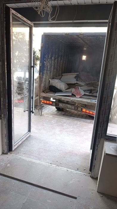 Вывоз мусора с гручиком машина