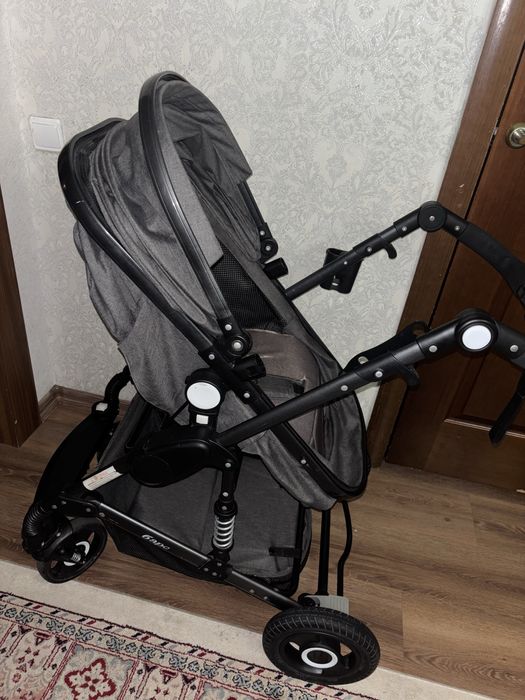 Продаю десткую коляску