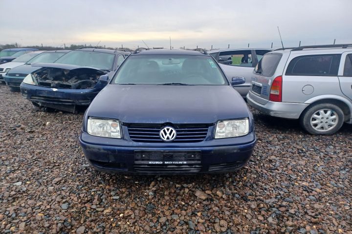 Capac culbutori 038103475M Volkswagen VW Bora prima generatie