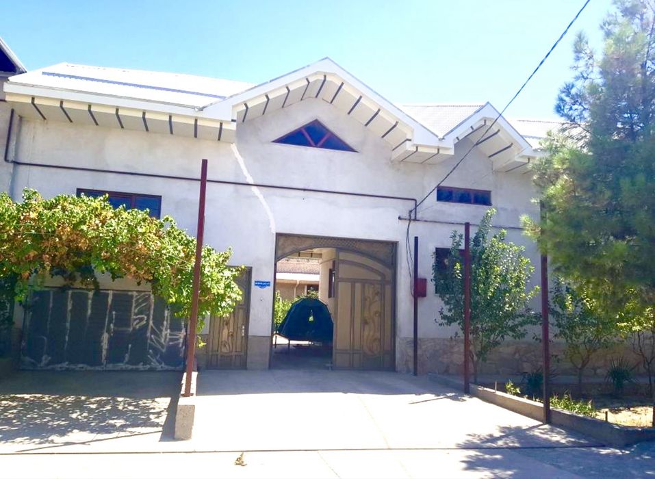 Навоий УМИД қўрғонида тайёр ҳовли