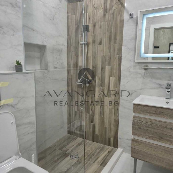 Продава се Двустаен апартамент в Пловдив, Христо Смирненски - 70 кв.м за 2609 €/кв.м - Снимка #6