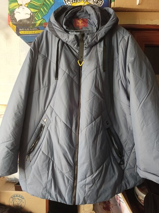 Продам женскую куртку большого размера