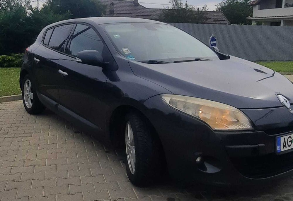 RENAULT Megane