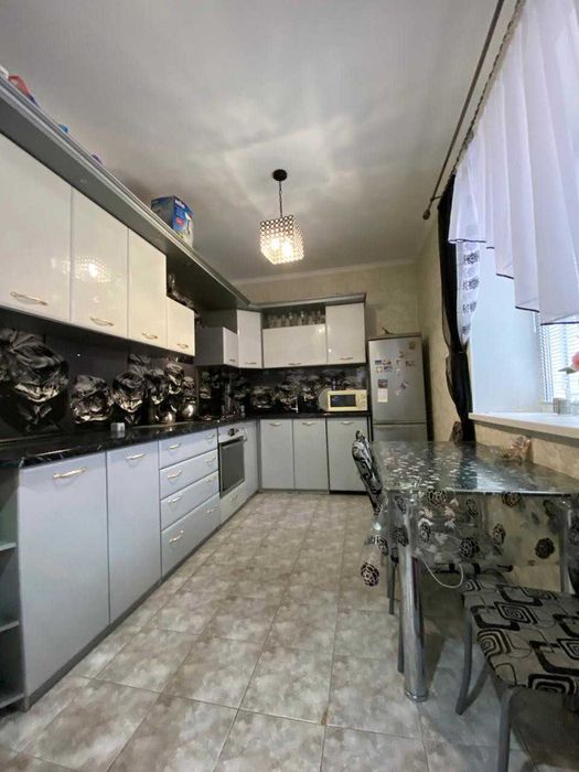 Продам коттедж в центре